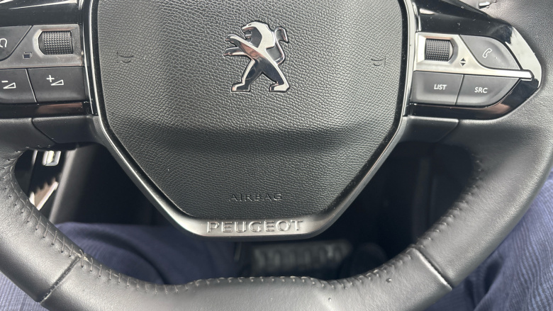 Peugeot 208 1.2 PureTech 100 Allure Premium 5dr Petrol Hatchback